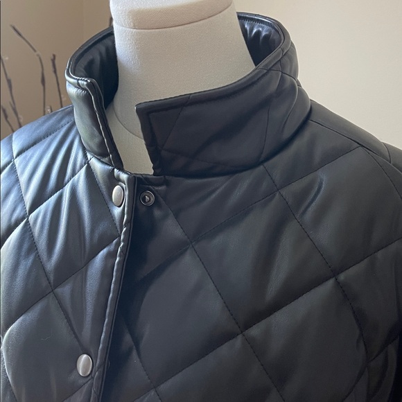 Z Supply quilted faux leather cropped jacket. Size M - Picture 3 of 10